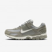 Nike Zoom Vomero 5 Mens Shoes HF1553-002