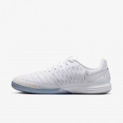 Nike Lunargato II Indoor/Court Low-Top Soccer Shoes 580456-105